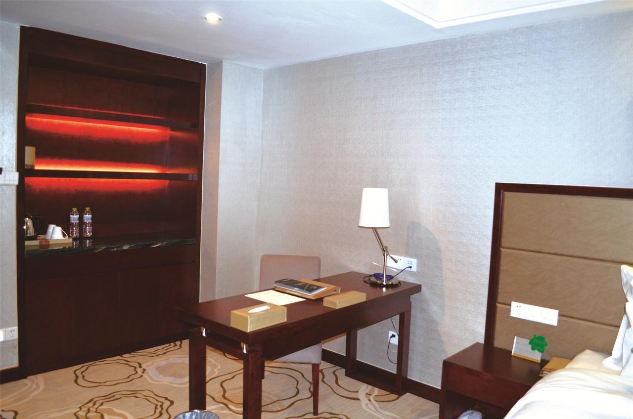 Manhatton Hotel Zhuhai Zewnętrze zdjęcie